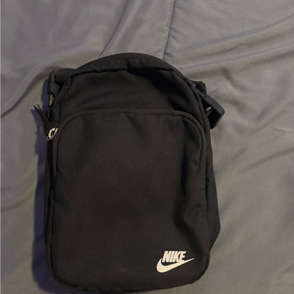 Nike Black Mini Crossbody Bag with White Logo - Picture 2 of 4